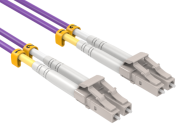 In practical applications, what is the transmission speed of OM4 Taperaa fiber optike?